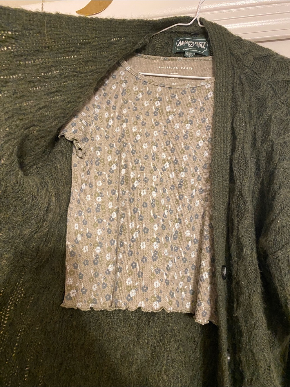 American Eagle Floral crop top
